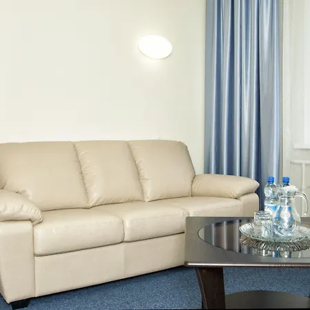 East Time Hotel 2*