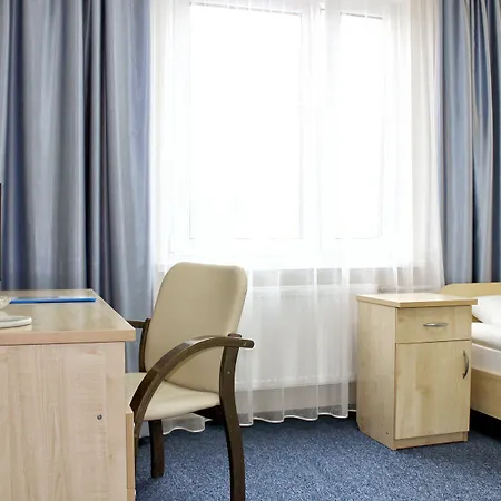 East Time Hotel 2*
